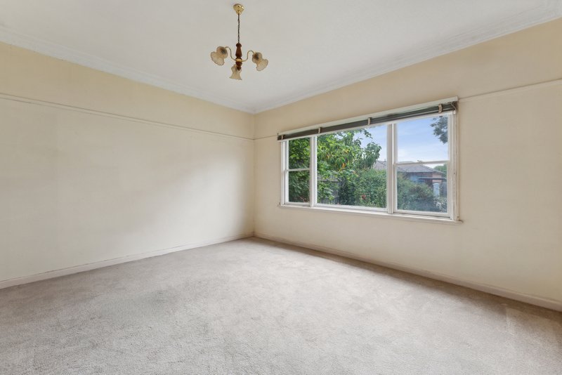 Photo - 13 Borrie Street, Reservoir VIC 3073 - Image 6