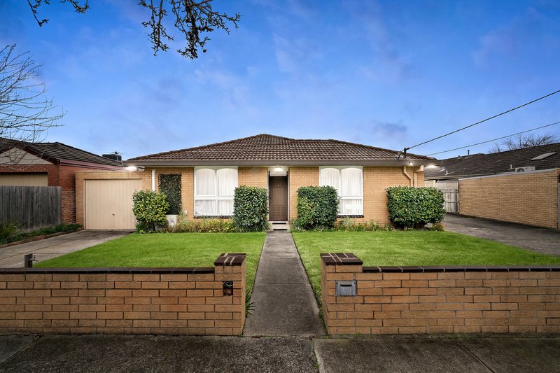 1/3 Bowen Street, Hughesdale VIC 3166