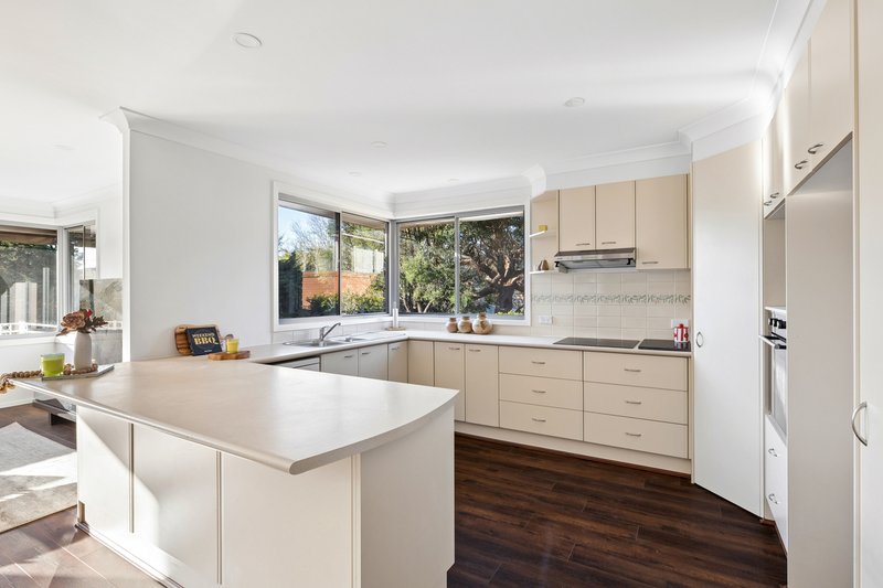 Photo - 13 Bowman Avenue, Castle Hill NSW 2154 - Image 6