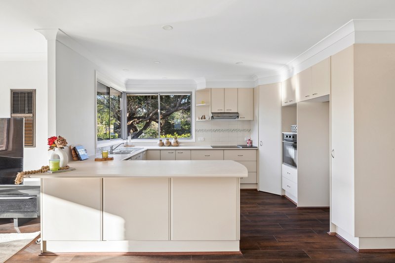 Photo - 13 Bowman Avenue, Castle Hill NSW 2154 - Image 7