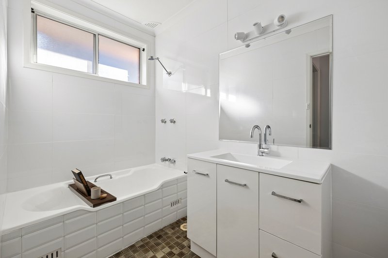 Photo - 13 Bowman Avenue, Castle Hill NSW 2154 - Image 13