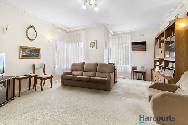 Photo - 13 Boyanna Road, Glen Waverley VIC 3150 - Image 4