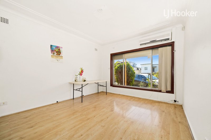 Photo - 13 Boyd Street, Cabramatta West NSW 2166 - Image 3