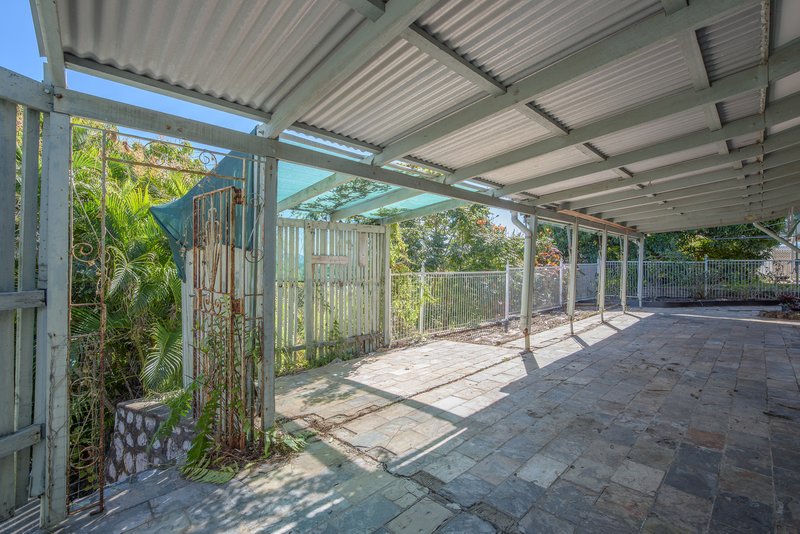 Photo - 13 Boyne Crescent, West Gladstone QLD 4680 - Image 6