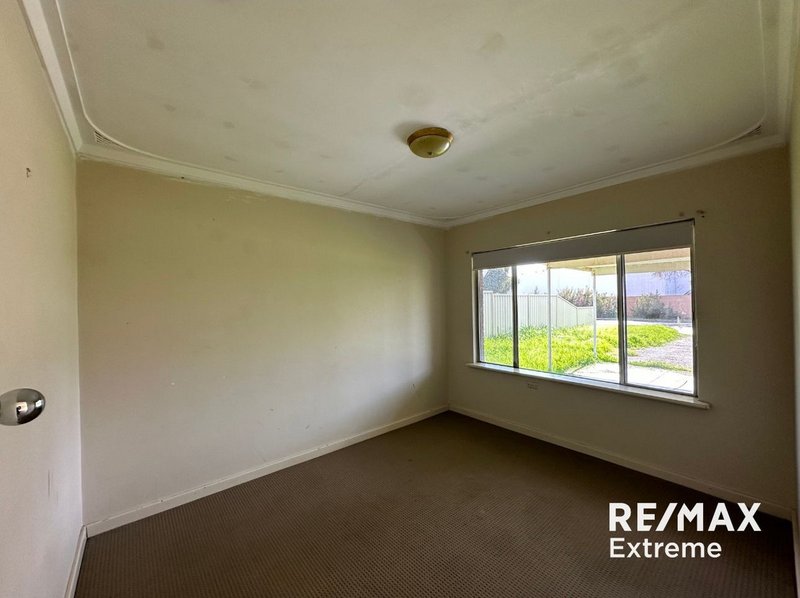 Photo - 13 Bradford Street, Cannington WA 6107 - Image 6