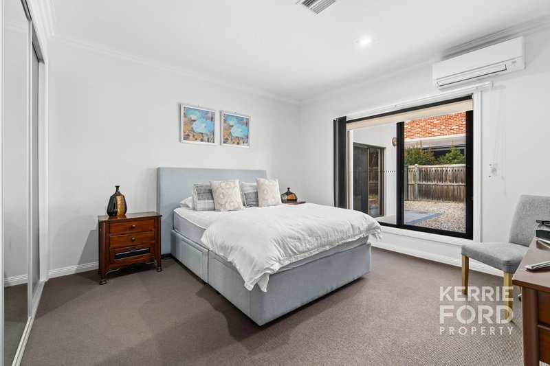 Photo - 13 Bradman Boulevard, Traralgon VIC 3844 - Image 15