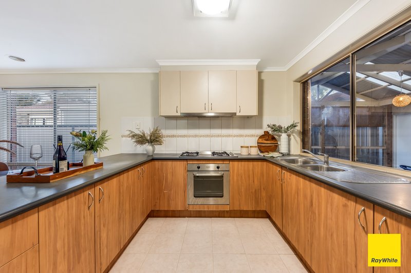 Photo - 13 Bradman Drive, Tarneit VIC 3029 - Image 6