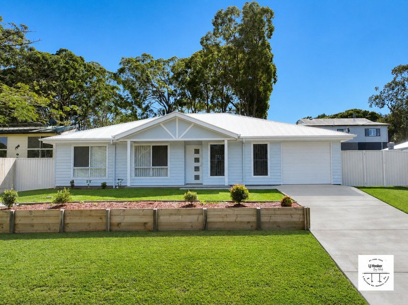 Photo - 13 Bradman Street, Russell Island QLD 4184 - Image 1