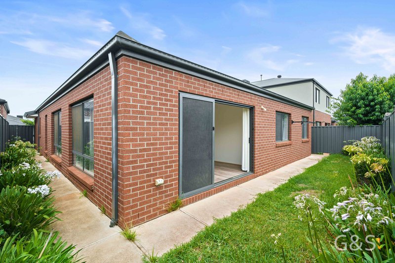 Photo - 13 Brasilia Street, Strathtulloh VIC 3338 - Image 10