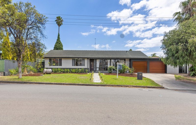 Photo - 13 Brenda Avenue, Morphett Vale SA 5162 - Image 2