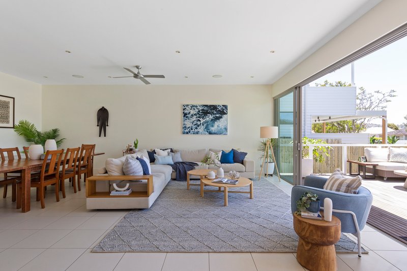 Photo - 13 Brighton Street, Curl Curl NSW 2096 - Image 4