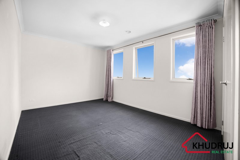 Photo - 13 Brinbrook Street, Tarneit VIC 3029 - Image 11