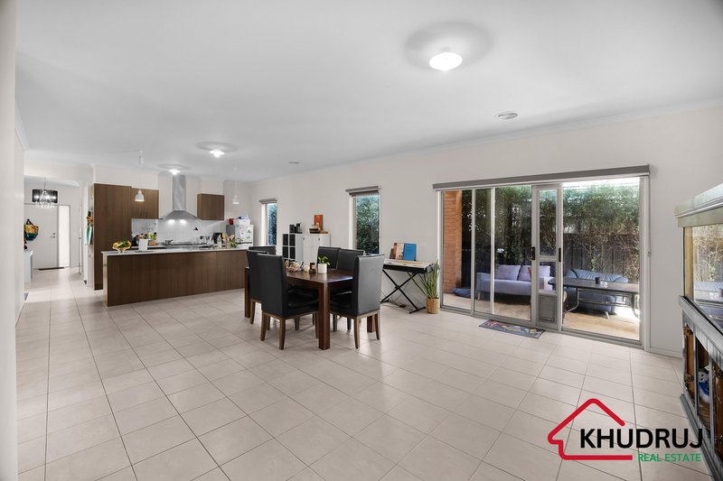 Photo - 13 Brinbrook Street, Tarneit VIC 3029 - Image 22