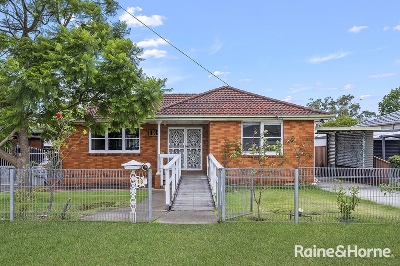 13 Brisbane Road, Campbelltown NSW 2560