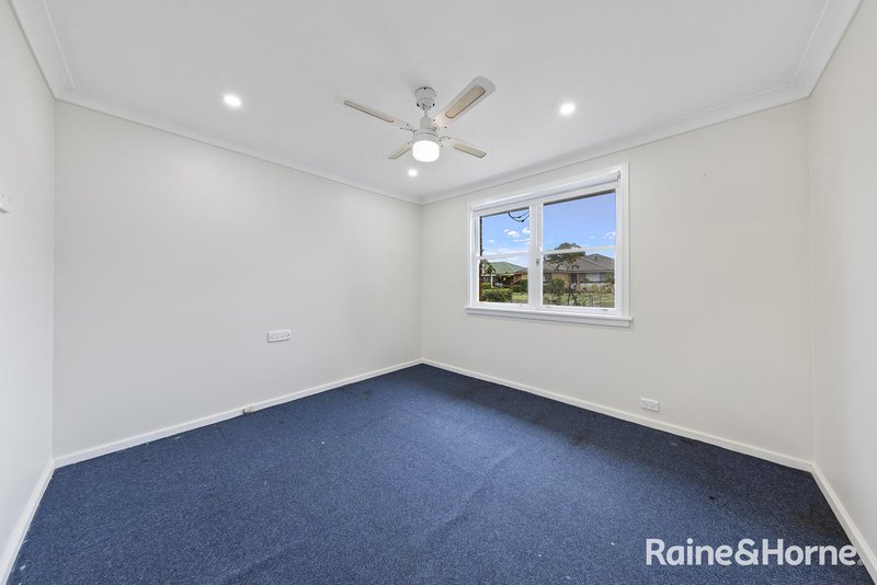 Photo - 13 Brisbane Road, Campbelltown NSW 2560 - Image 4