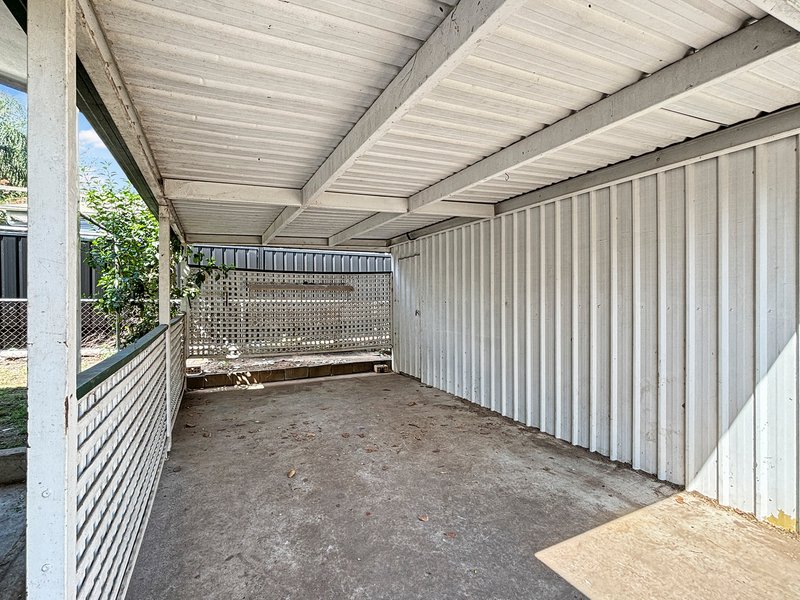 Photo - 13 Brisbane Road, Dinmore QLD 4303 - Image 16