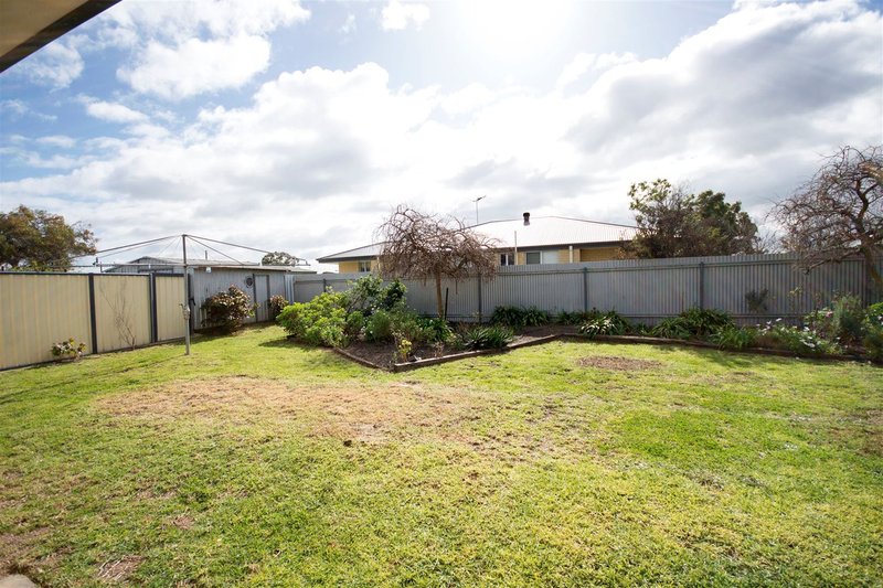 Photo - 13 Brooks Street, Nulsen WA 6450 - Image 19