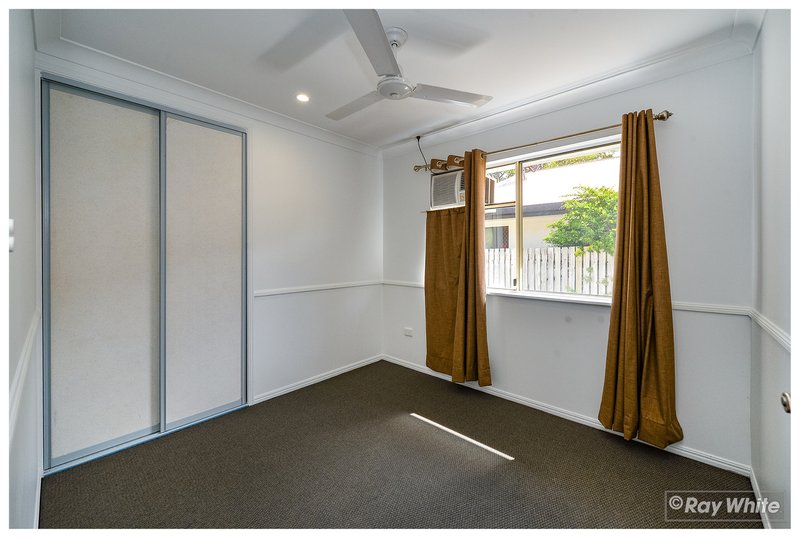 Photo - 13 Brookside Avenue, Norman Gardens QLD 4701 - Image 19