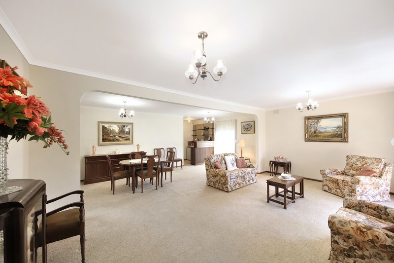 Photo - 13 Browns Road, Bentleigh East VIC 3165 - Image 2