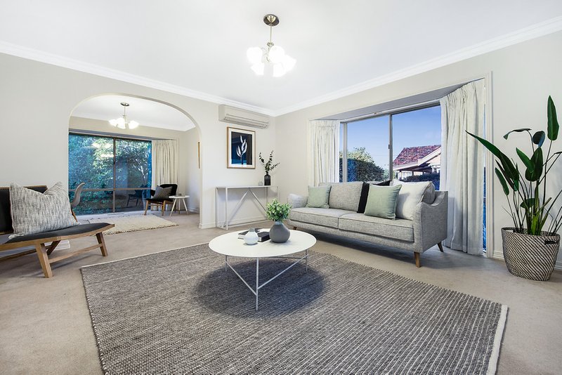 Photo - 1/3 Bruce Street, Mount Waverley VIC 3149 - Image 3