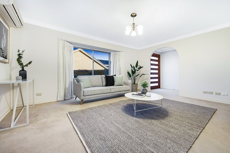 Photo - 1/3 Bruce Street, Mount Waverley VIC 3149 - Image 4