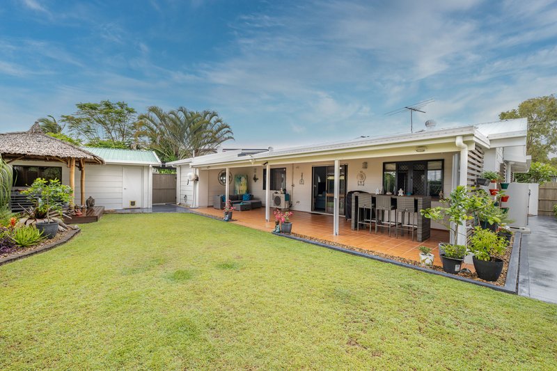 Photo - 13 Bryant Street, Beachmere QLD 4510 - Image 5