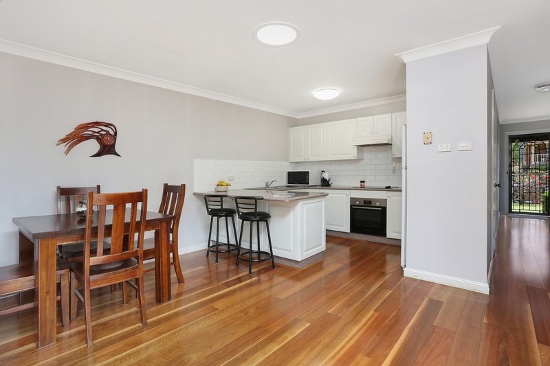 Photo - 1/3 Budgeree Road, Toongabbie NSW 2146 - Image 3