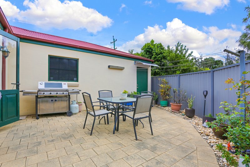 Photo - 1/3 Budgeree Road, Toongabbie NSW 2146 - Image 6