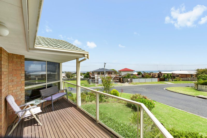 Photo - 13 Bukatilla Avenue, Clifton Springs VIC 3222 - Image 3