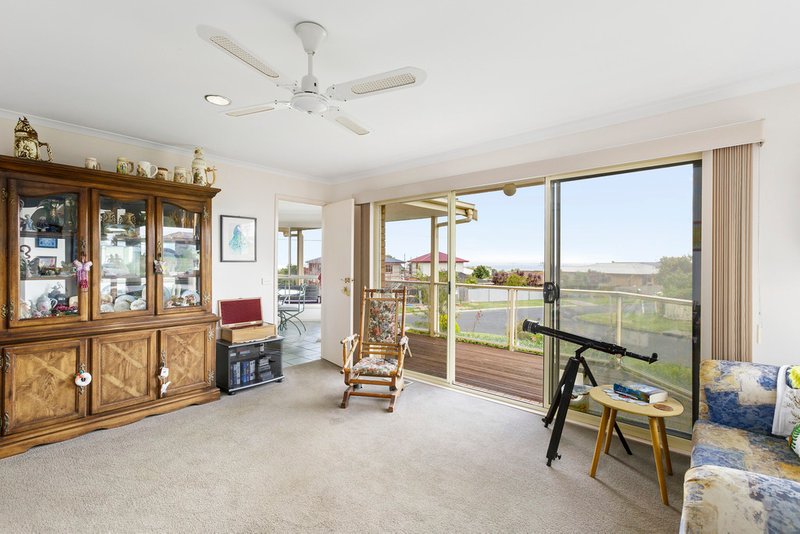 Photo - 13 Bukatilla Avenue, Clifton Springs VIC 3222 - Image 7