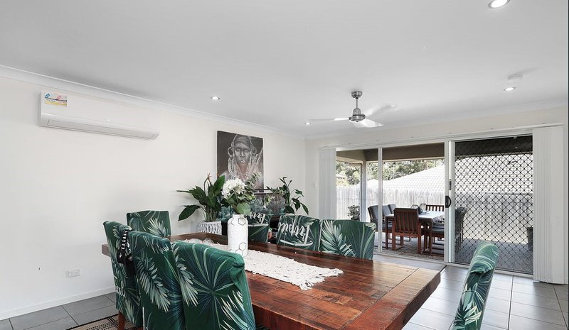 Photo - 13 Bulmer Street, Bellbird Park QLD 4300 - Image 7