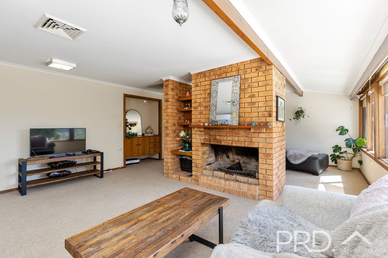 Photo - 13 Bundara Crescent, Tumut NSW 2720 - Image 2