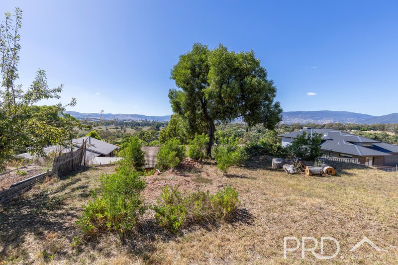 Photo - 13 Bundara Crescent, Tumut NSW 2720 - Image 14