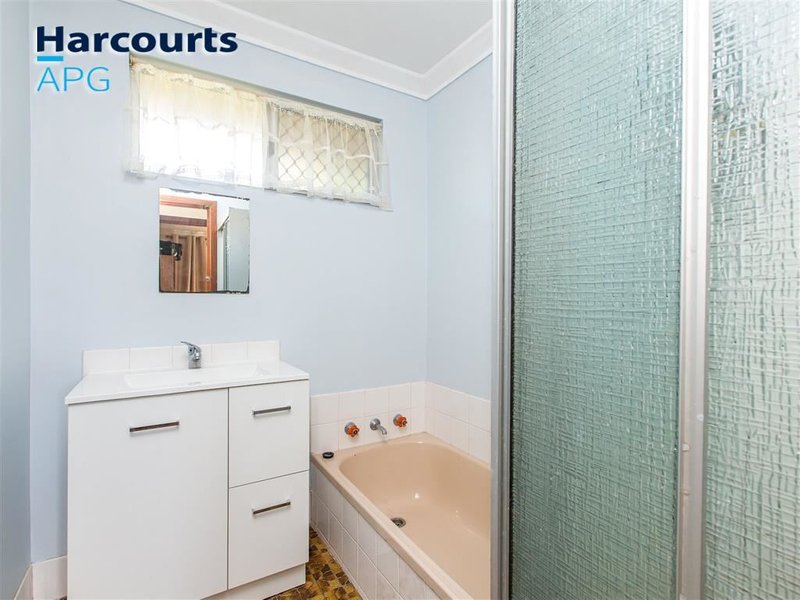 Photo - 13 Bunning Boulevard, East Bunbury WA 6230 - Image 11