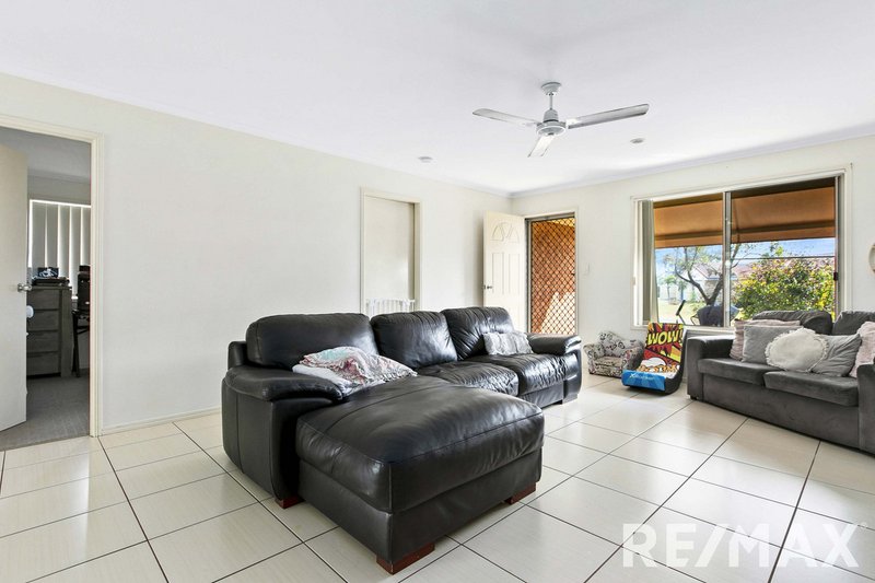 Photo - 13 Bunya Court, Eli Waters QLD 4655 - Image 8