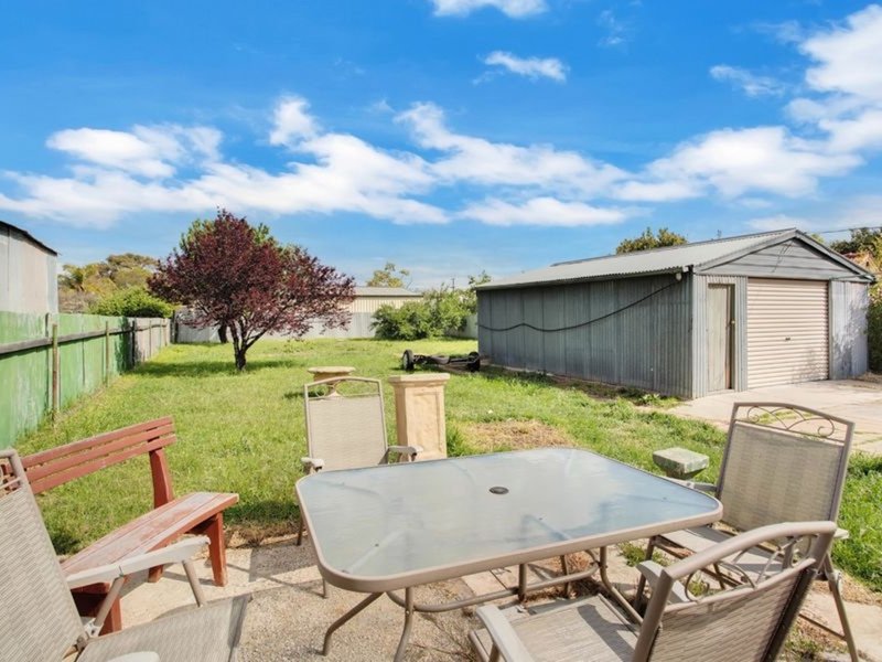 Photo - 13 Burgan Street, Broadview SA 5083 - Image 6