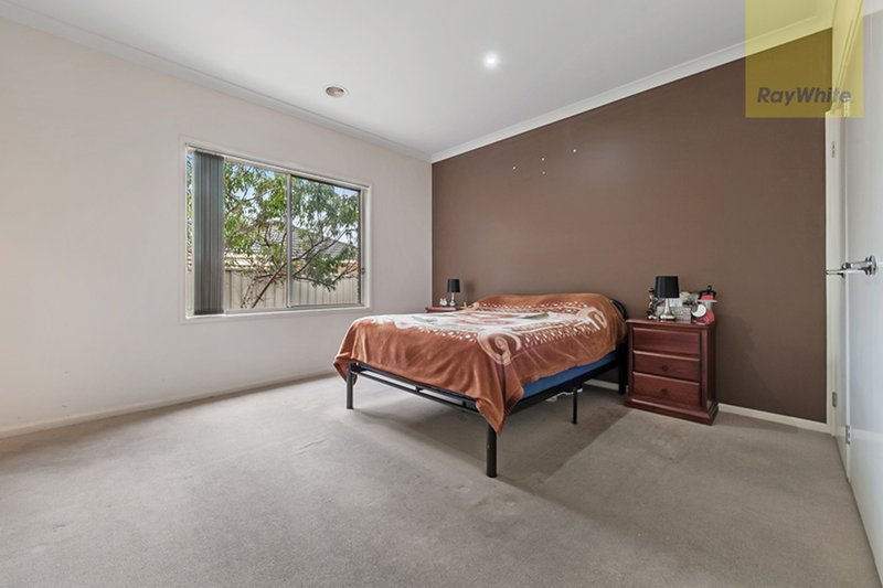 Photo - 13 Burrora Way, Craigieburn VIC 3064 - Image 6