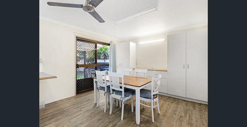 Photo - 13 Burrum Street, Urangan QLD 4655 - Image 5