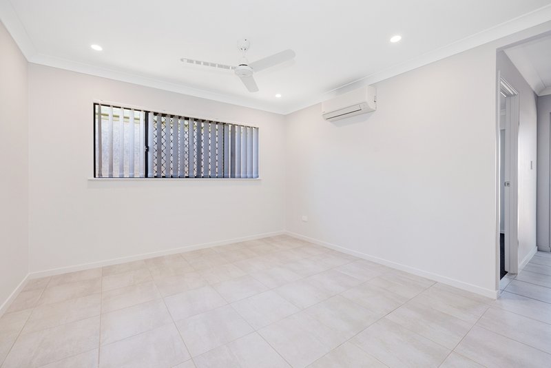 Photo - 13 Buttonwood Circuit, Rasmussen QLD 4815 - Image 4