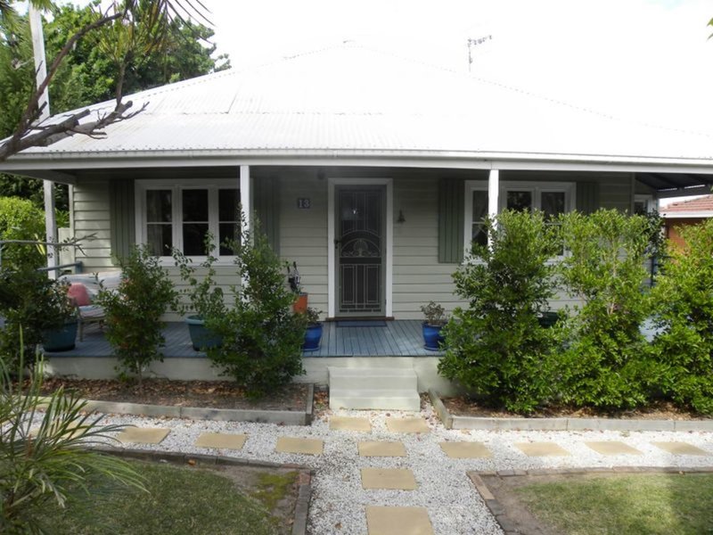 Photo - 13 Byron Street, Wyong NSW 2259 - Image 8