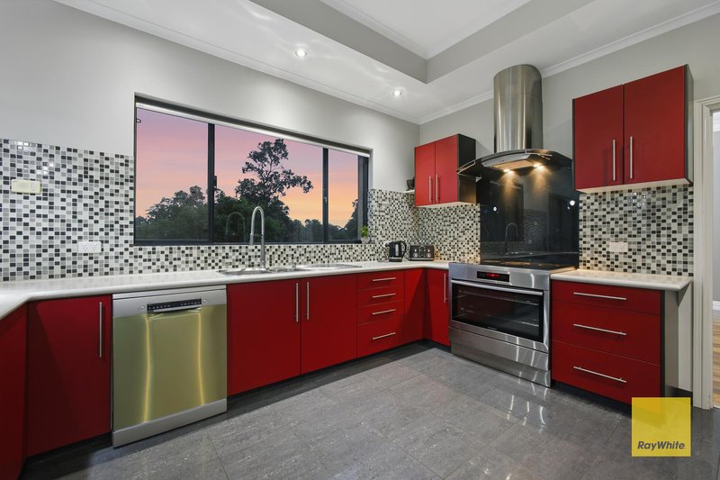 Photo - 13 Cabarita Road, Kalamunda WA 6076 - Image 5