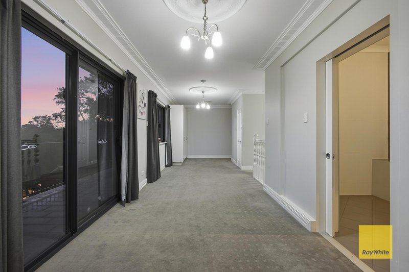 Photo - 13 Cabarita Road, Kalamunda WA 6076 - Image 18