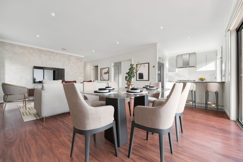 Photo - 13 Cadillac Street, Cranbourne East VIC 3977 - Image 6