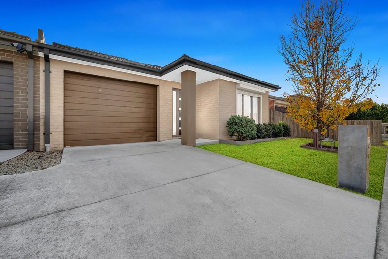 Photo - 13 Cadillac Street, Cranbourne East VIC 3977 - Image 15