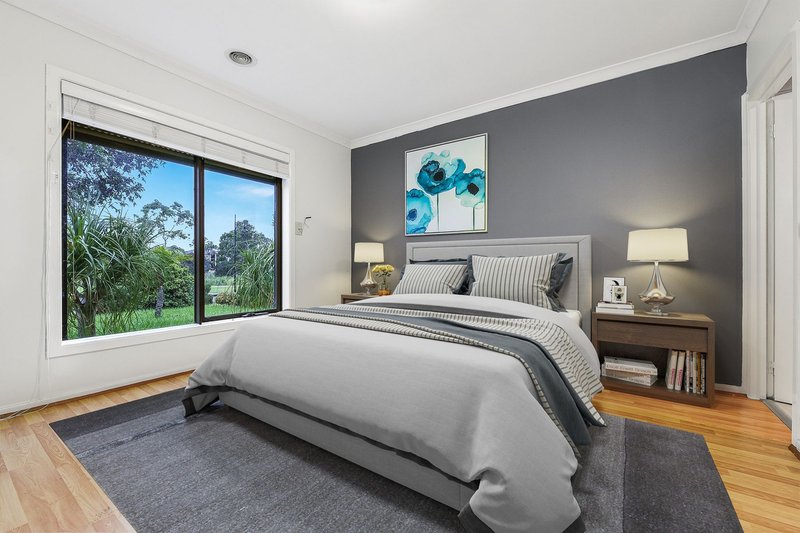 Photo - 13 Cafardi Boulevard, Keysborough VIC 3173 - Image 10