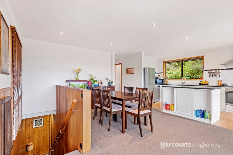 Photo - 13 Calder Crescent, Blackmans Bay TAS 7052 - Image 7