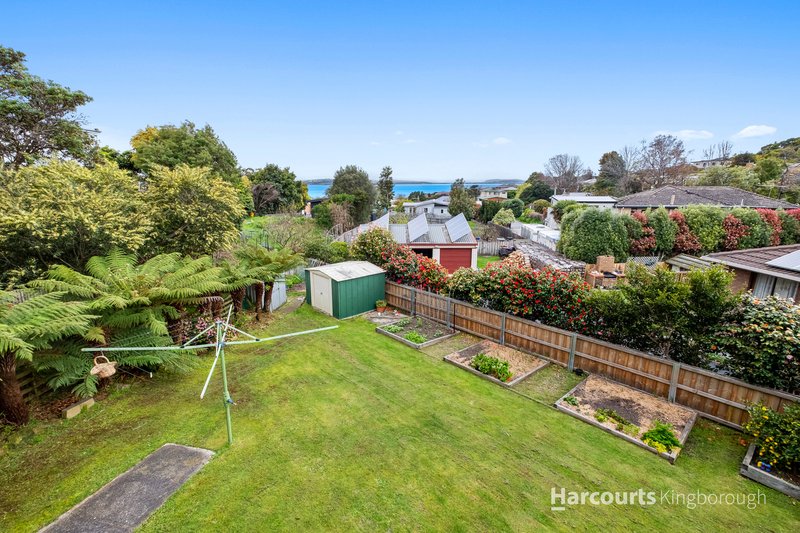 Photo - 13 Calder Crescent, Blackmans Bay TAS 7052 - Image 13