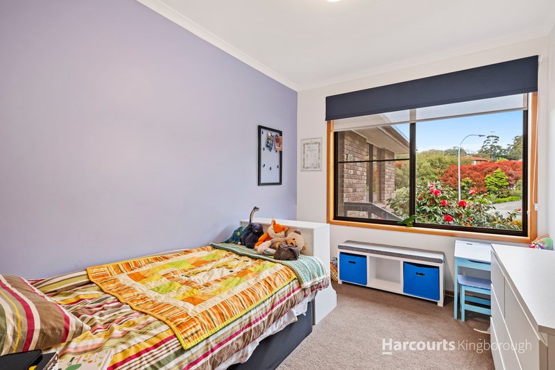 Photo - 13 Calder Crescent, Blackmans Bay TAS 7052 - Image 16