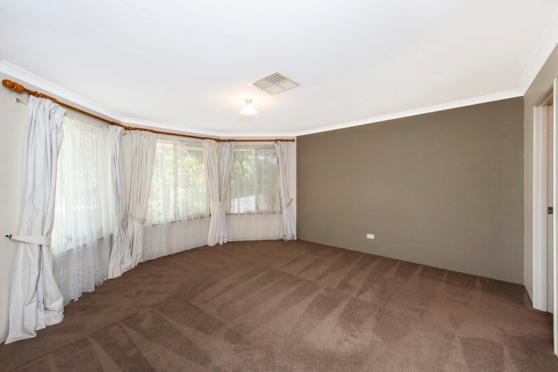 Photo - 13 Calilly Way, Baldivis WA 6171 - Image 2