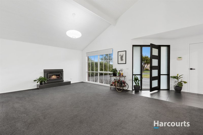 Photo - 13 Caloola Court, Rowville VIC 3178 - Image 10